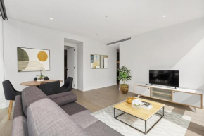Lux Shortstay Two Bedroom at Collins House